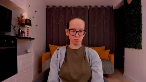 Sara online show from February 10, 7:17 pm