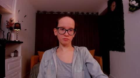 Sara online show from February 27, 10:42 pm