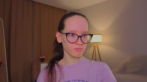 Sara online show from March 2, 4:14 pm