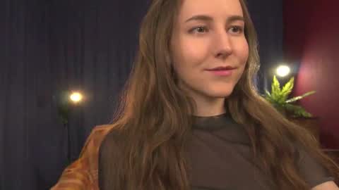 Lynn online show from March 17, 2:05 am