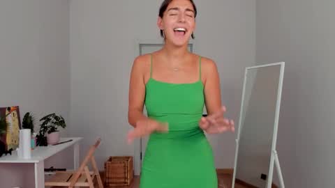  LYNN  online show from September 28, 6:30 am