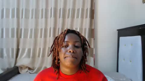Snapshot of lynnchoco chatting on October 26, 5:19 pm Lynn online show from October 26, 5:19 pm