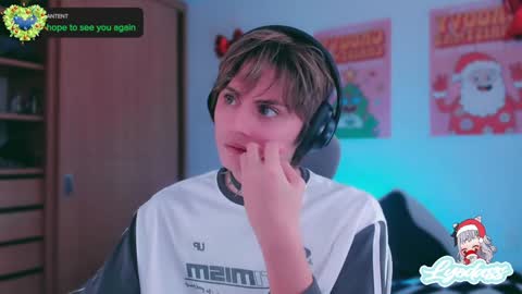 Lyodass online show from December 12, 8:43 pm