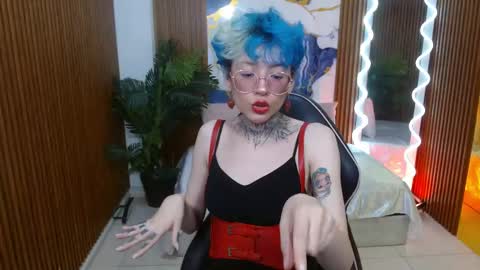Snapshot of lyra_tay chatting on March 3, 7:09 pm lyra_tay online show from March 3, 7:09 pm