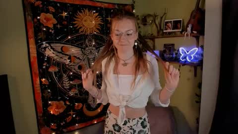 Lyra online show from October 10, 1:04 am