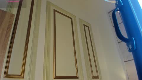 Snapshot of lyrabellini chatting on March 13, 11:39 am online show from March 13, 11:39 am