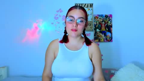 Snapshot of lyracarter chatting on May 8, 5:35 am Lyra Carter online show from May 8, 5:35 am