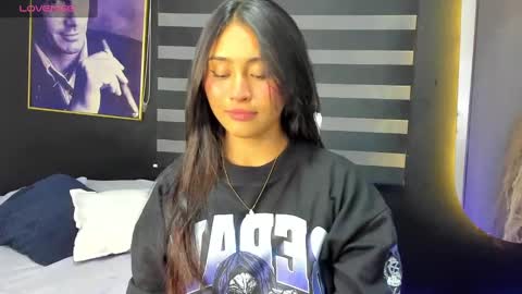 Snapshot of lyralux10 chatting on September 18, 3:19 am lyralux10 online show from September 18, 3:19 am