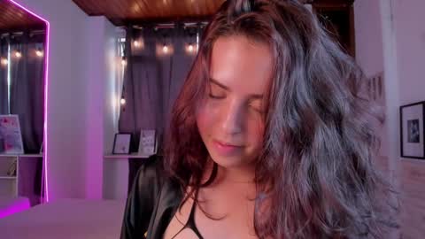 Snapshot of lyssa_muller chatting on December 28, 7:11 pm Lyssa Everyday From 0700 to 1630 Col Time online show from December 28, 7:11 pm