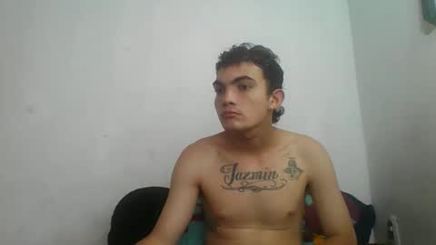 Snapshot of m0ntana777 chatting on October 21, 10:49 am m0ntana777 online show from October 21, 10:49 am