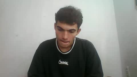 Snapshot of m0ntana777 chatting on October 27, 10:41 am m0ntana777 online show from October 27, 10:41 am