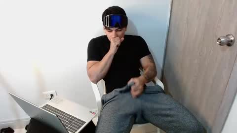 MICHAEL online show from March 19, 3:54 am