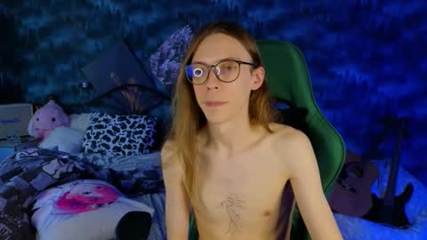 m1shq online show from October 10, 10:25 am