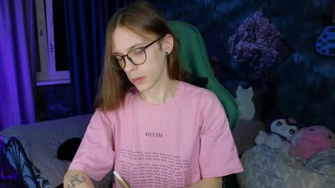 m1shq online show from April 1, 2:23 am