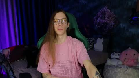 m1shq online show from April 5, 4:09 am