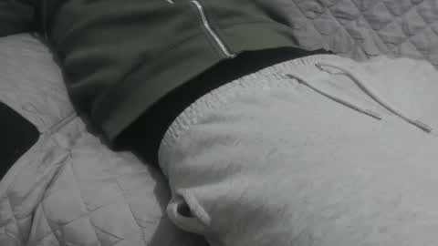 Snapshot of m4dh4tter24 chatting on December 24, 8:27 pm m4dh4tter24 online show from December 24, 8:27 pm