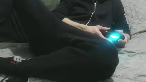 Snapshot of m4dh4tter24 chatting on January 6, 9:11 pm m4dh4tter24 online show from January 6, 9:11 pm