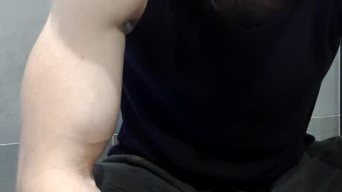 Snapshot of m4dh4tter24 chatting on July 22, 9:12 am m4dh4tter24 online show from July 22, 9:12 am