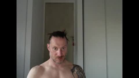 m4rduk online show from April 2, 5:21 pm