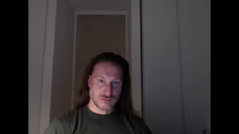 Snapshot of m4rduk81 chatting on May 11, 3:45 am m4rduk online show from May 11, 3:45 am