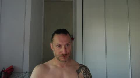 Snapshot of m4rduk81 chatting on May 16, 3:44 pm m4rduk online show from May 16, 3:44 pm