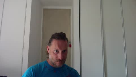 Snapshot of m4rduk81 chatting on May 31, 7:04 am m4rduk online show from May 31, 7:04 am
