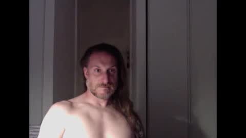 Snapshot of m4rduk81 chatting on June 1, 8:10 pm m4rduk online show from June 1, 8:10 pm