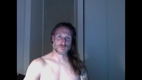 Snapshot of m4rduk81 chatting on June 8, 7:25 pm m4rduk online show from June 8, 7:25 pm