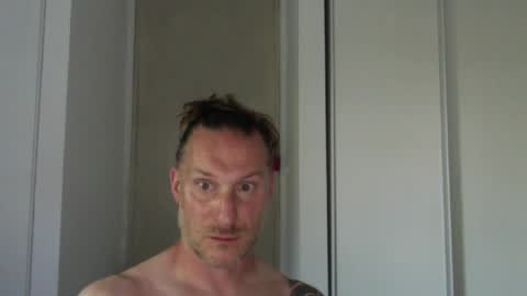 Snapshot of m4rduk81 chatting on June 22, 4:04 pm m4rduk online show from June 22, 4:04 pm
