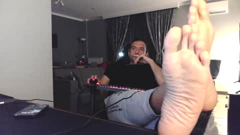 Snapshot of m4st3r_0f_d0m1n4nc3 chatting on December 7, 7:32 pm ready to cum online show from December 7, 7:32 pm