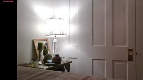 m54whrdn online show from November 24, 1:27 am