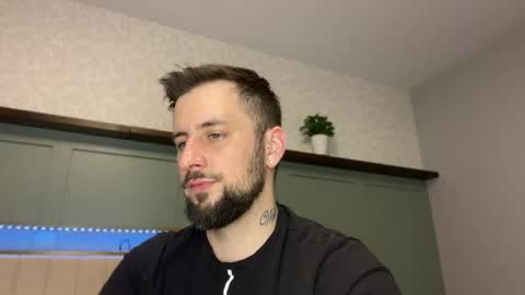 m_stephen online show from April 14, 3:45 am