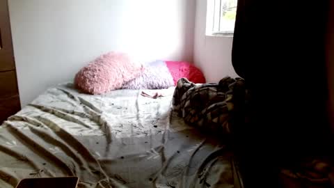 Snapshot of maaddy_thompson chatting on April 28, 5:51 pm maaddy_thompson online show from April 28, 5:51 pm