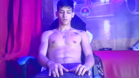 Snapshot of maaster420 chatting on December 16, 5:38 am itgram pezlo josue online show from December 16, 5:38 am