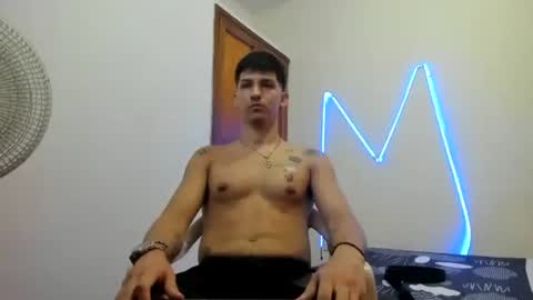 Snapshot of maaster420 chatting on November 20, 3:01 pm itgram pezlo josue online show from November 20, 3:01 pm