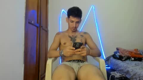 Snapshot of maaster420 chatting on December 19, 3:02 am itgram pezlo josue online show from December 19, 3:02 am