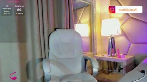 Snapshot of maatt_de_luca chatting on September 25, 7:06 pm Matt De Luca online show from September 25, 7:06 pm