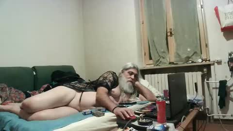 maax1970 online show from November 2, 8:11 pm