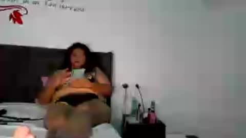 Snapshot of maayanlevi chatting on June 19, 10:13 pm maayanlevi online show from June 19, 10:13 pm