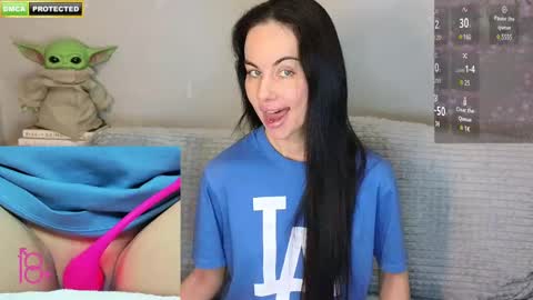 Snapshot of mabuhay_girl chatting on February 10, 12:52 am You let people into your sea and they kill your fish online show from February 10, 12:52 am