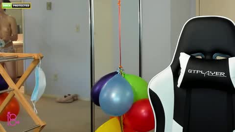 Snapshot of mabuhay_girl chatting on March 1, 7:38 pm You let people into your sea and they kill your fish online show from March 1, 7:38 pm