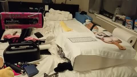 mac1119 online show from November 17, 7:14 am