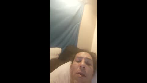 Snapshot of mac11thizzelw chatting on April 1, 6:25 am mac11thizzelw online show from April 1, 6:25 am