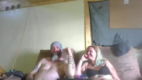 macabrediamomd online show from February 9, 9:30 pm