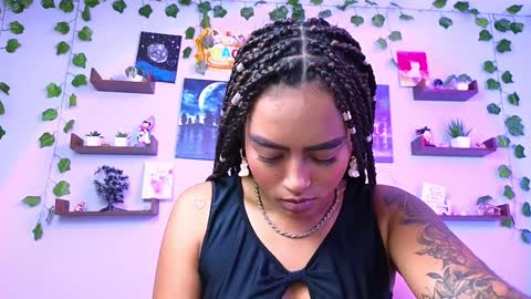 Macey Elliot Modelo Independiente online show from December 12, 6:53 pm