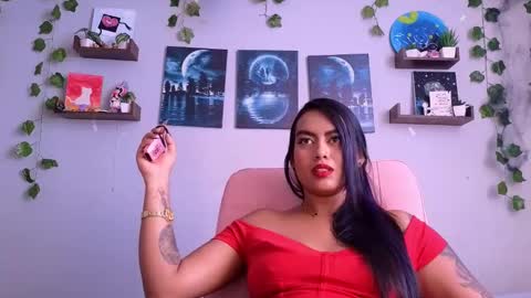 Snapshot of macey_hairy chatting on November 22, 3:33 pm Macey Elliot Modelo Independiente online show from November 22, 3:33 pm