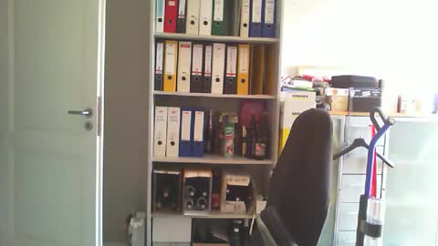 macfly67 online show from October 13, 9:31 am