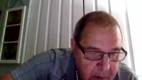Snapshot of machet1 chatting on November 2, 10:56 pm machet1 online show from November 2, 10:56 pm