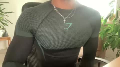 machine_15_ online show from April 26, 4:59 pm