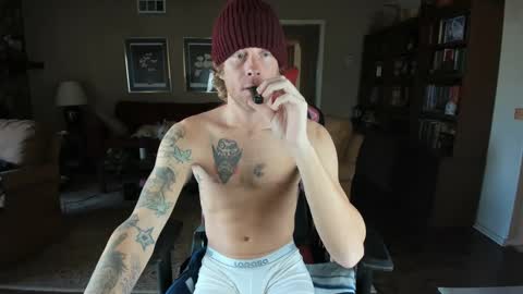 Snapshot of machinecumkelly69 chatting on February 6, 7:29 pm machinecumkelly69 online show from February 6, 7:29 pm